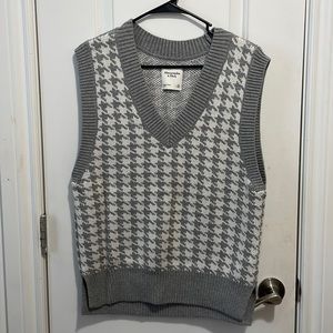 Abercrombie & Fitch Sweater Vest